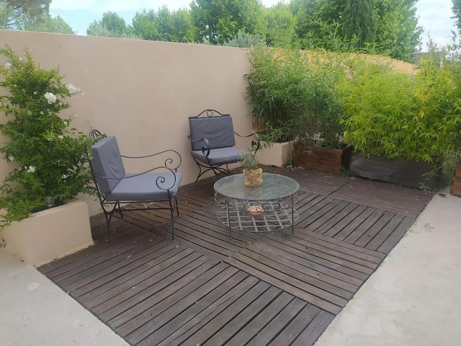 Ferienwohnung Le Petit Pied A Terre Du Luberon Mérindol Exterior foto